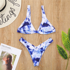 Nouveau bikini triangle