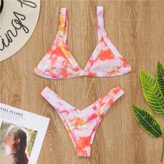 Nouveau bikini triangle